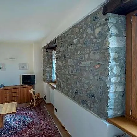 Apartment Claudia Tuscany Style Lezzeno