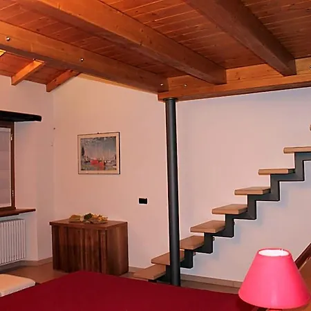 Claudia Tuscany Style Apartment Lezzeno